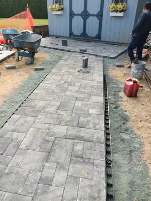 Aguilar Lawncare Logo