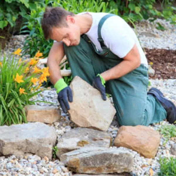 Expert yard maintenance experts serving Stuart, FL - Aguilar Lopez Landscaping Services