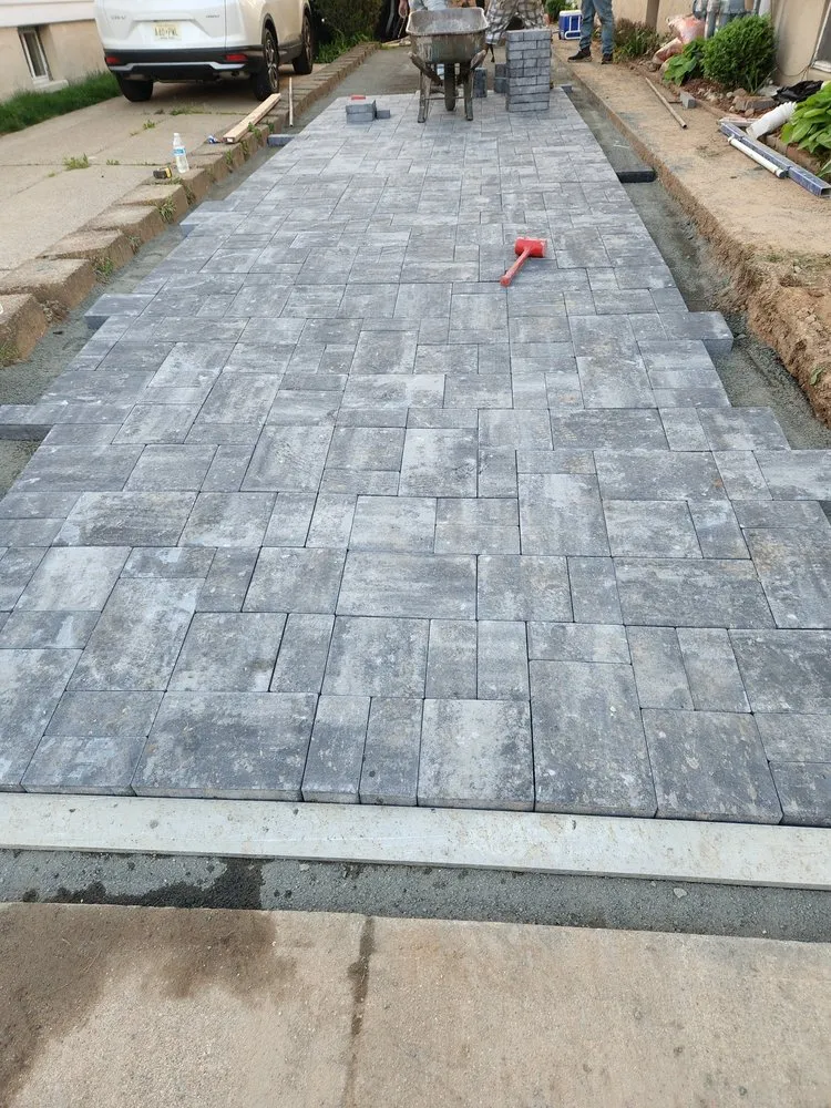 Top-rated lawn mowing service experts serving Clifton, NJ - Aguilar PMG Landscaping