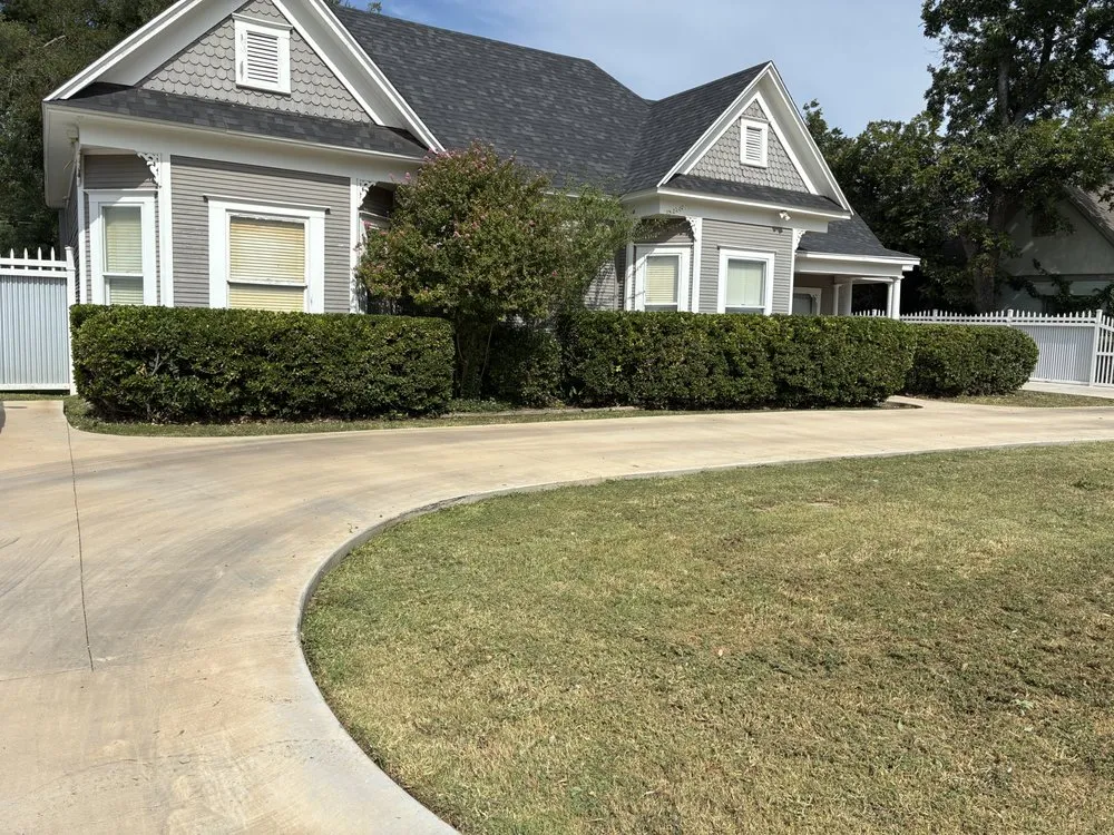 Custom yard maintenance for homes in San Angelo, TX by Aguilar Yard Services