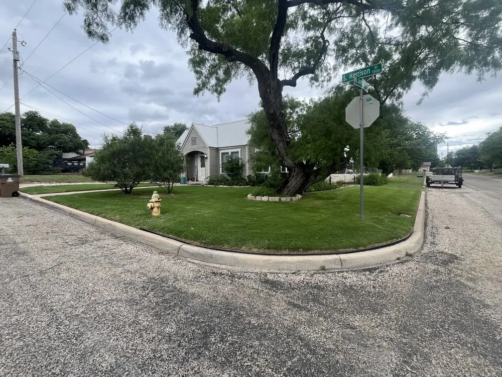 Affordable lawn mowing service in San Angelo, TX by Aguilar Yard Services