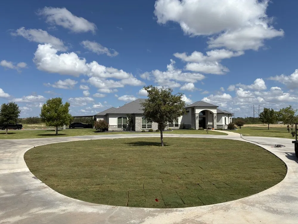 Top-rated garden landscaping in San Angelo, TX - Aguilar Yard Services