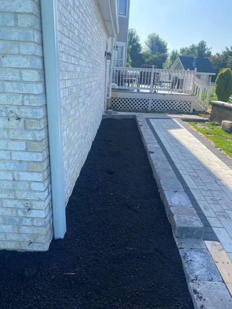 Trusted yard maintenance experts serving Blue Island, IL - Aguilera Friends Landscaping