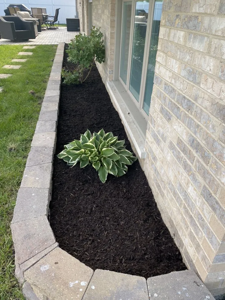 Trusted lawn care service in Blue Island, IL - Aguilera Friends Landscaping