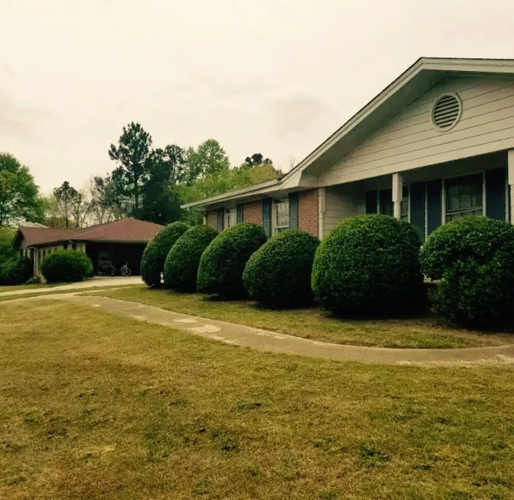 Trusted yard cleanup service for beautiful yards in Cumming, GA by Aguilera Landscaping