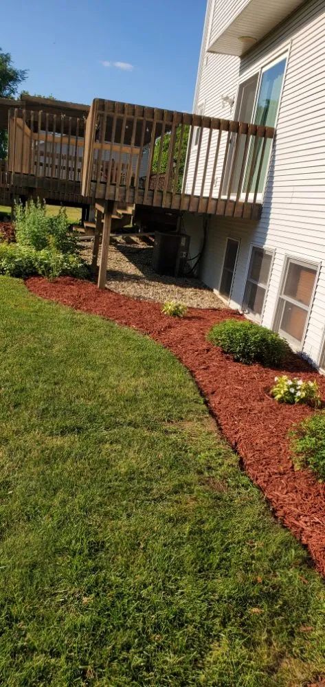 Reliable landscaping services in Rochelle, IL - Aguilera Lawn Care Services