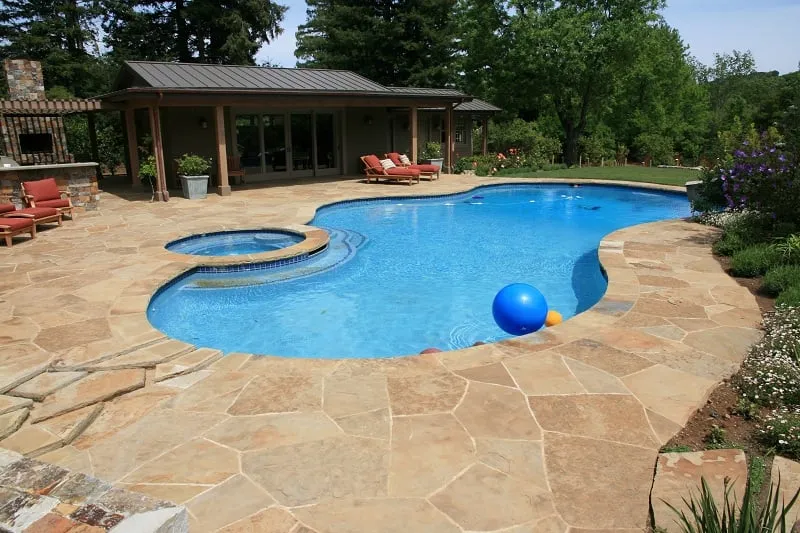 Affordable yard maintenance experts serving Santa Clara, CA - Aguirre & Associates Landscaping