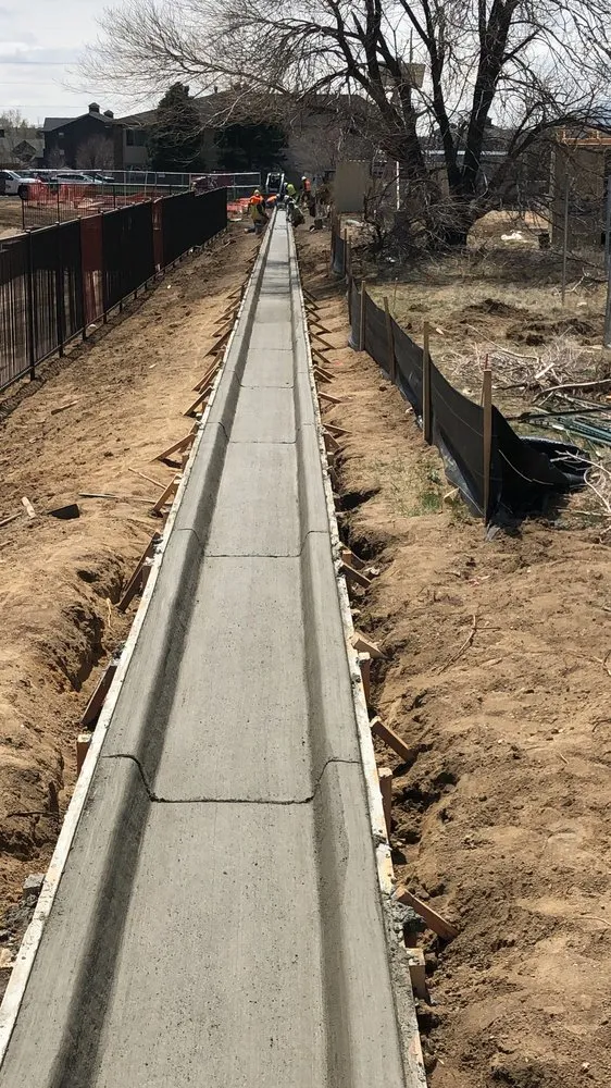 Reliable lawn mowing service in Commerce City, CO - Aguirre Constructors