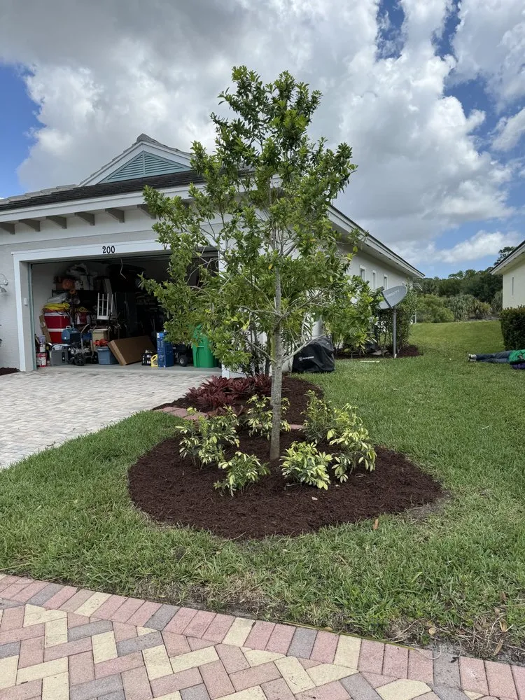 Affordable yard cleanup service in Lake Worth Beach, FL by A&H Landscaping & Maintenance