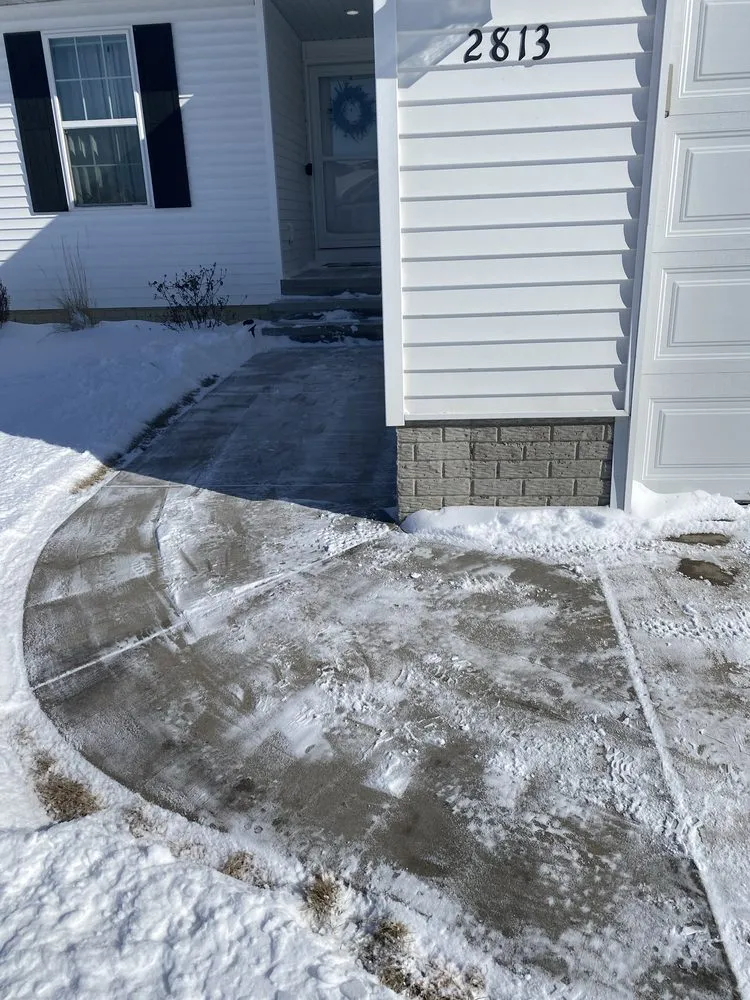 Custom landscape design experts serving Cedar Rapids, IA - Aidan’s Lawn Care