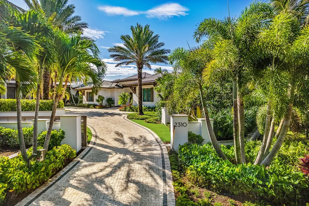 Top-rated garden landscaping for residential properties across Vero Beach, FL - Aiello Landscaping