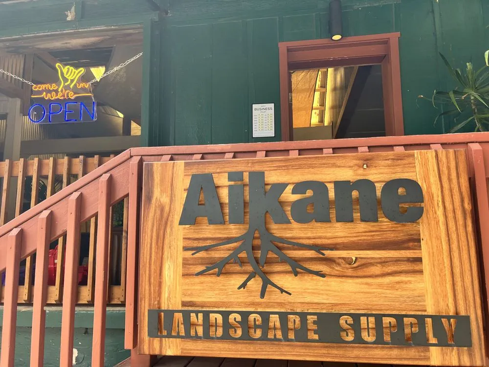 Local lawn mowing service experts serving Kapaau, HI - Aikane Landscape Supply