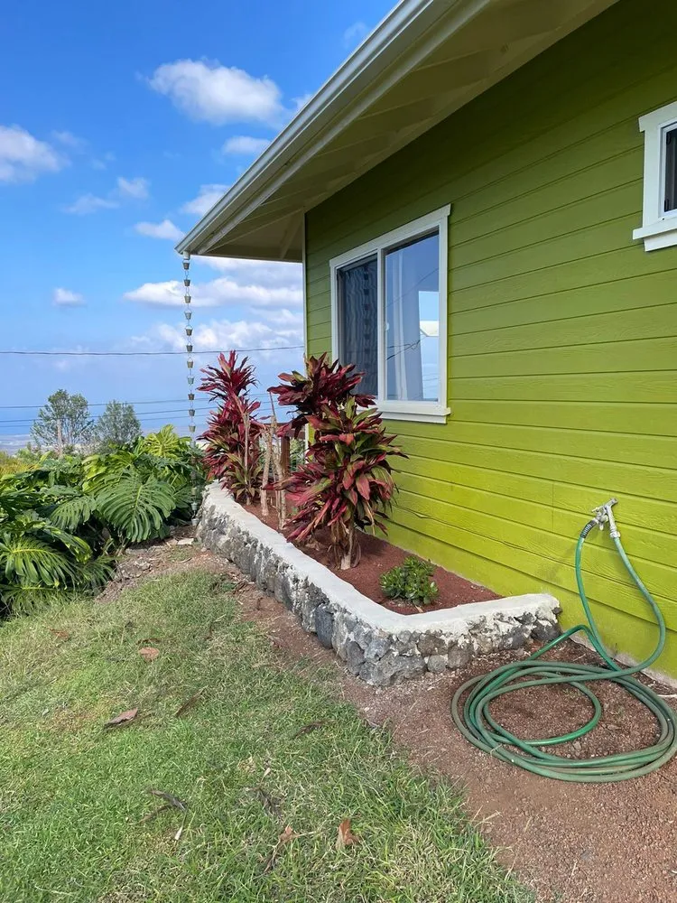 Local yard maintenance experts serving Puako, HI - Aina Terra Permascapes