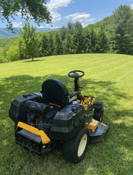 Expert lawn mowing service in Bluefield, VA - Airborne Acres