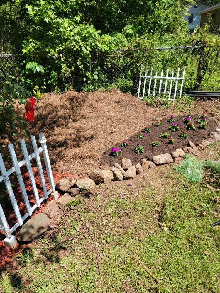 Custom lawn mowing service in Newnan, GA - Airtight Handyman Services