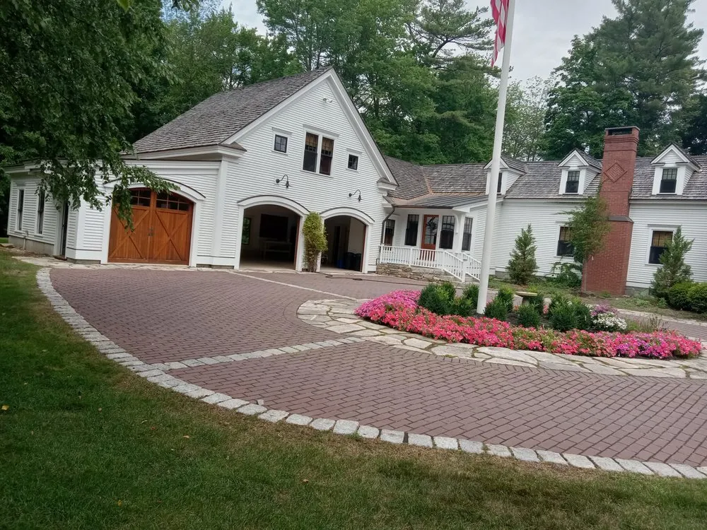 Affordable landscaping services experts serving Portland, ME - Aisling landscaping