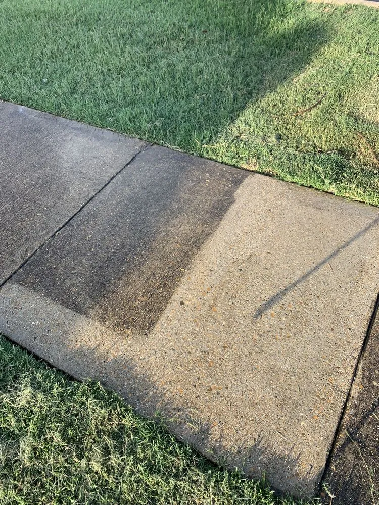 Professional lawn care service with custom design across Bossier City, LA - A&J Advanced Lawn Care Services