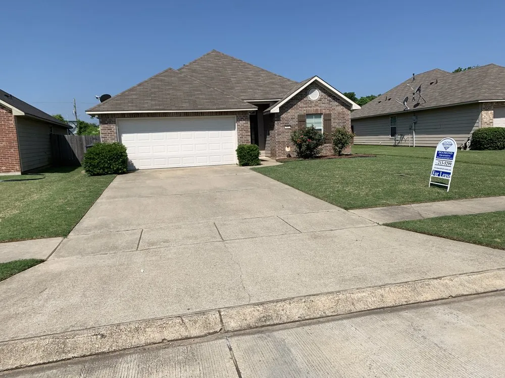 Professional landscape design in Bossier City, LA by A&J Advanced Lawn Care Services