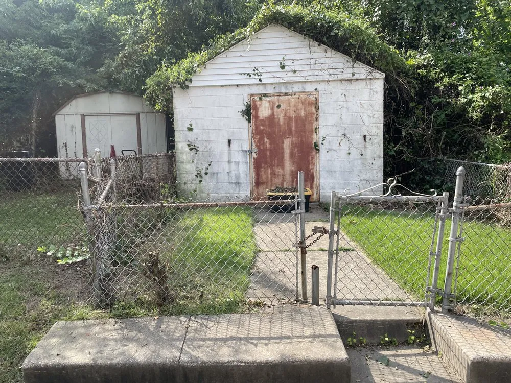 Professional outdoor landscaping in Darby, PA - AJ And Friends Quality Service