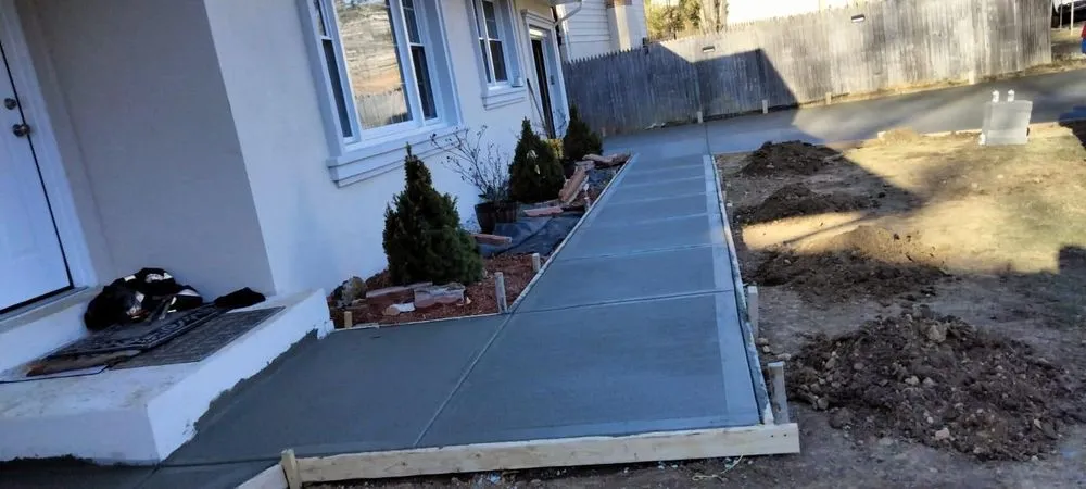 Expert outdoor landscaping for year-round maintenance in Elkridge, MD by AJ Concrete Contractor