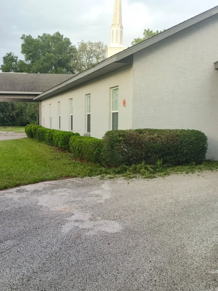 Top-rated lawn care service for residential properties in Crystal River, FL by A&J family services