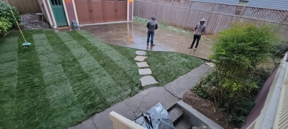 Professional yard maintenance for beautiful yards in Burien, WA by A&J General Service