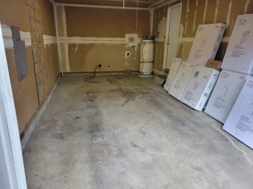 Custom lawn care service near you in Burien, WA by A&J General Service