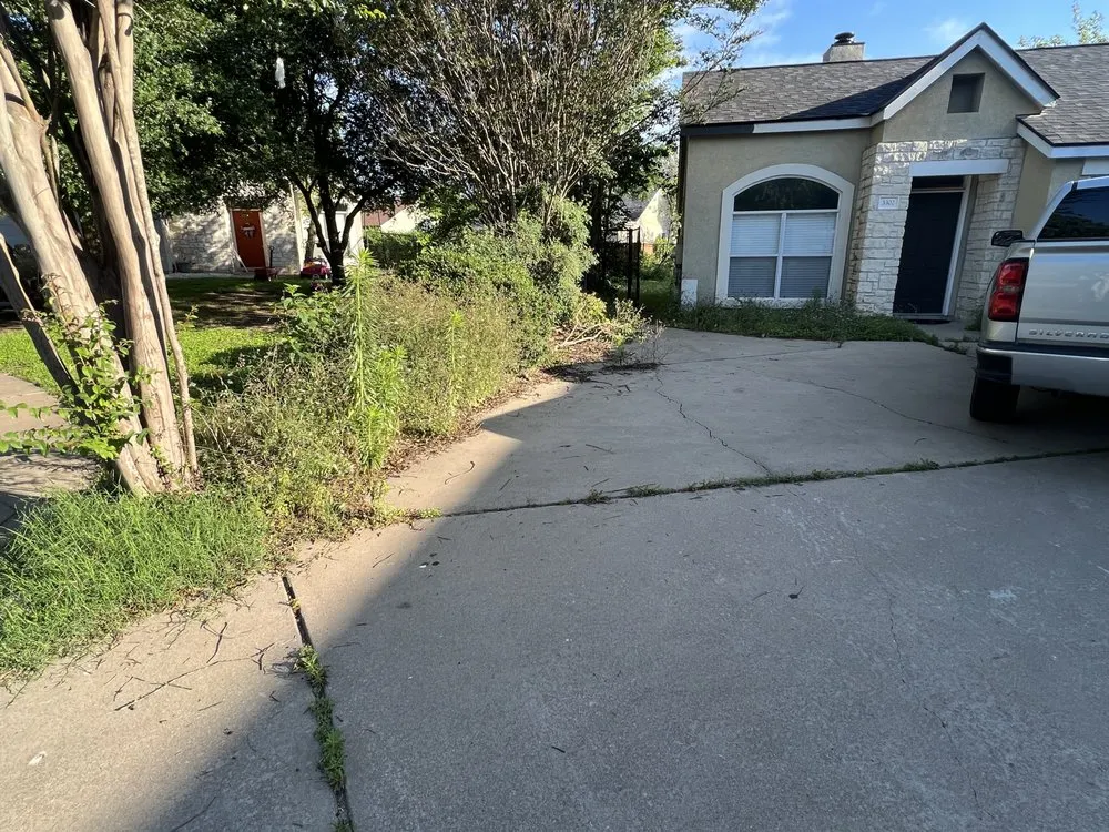Trusted yard maintenance in Austin, TX by A.J. Landscaping
