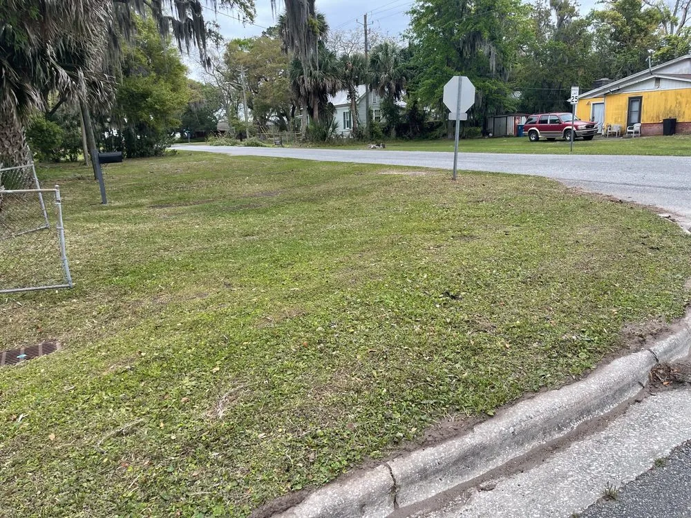 Local yard maintenance in Brunswick, GA by A&J Landscaping