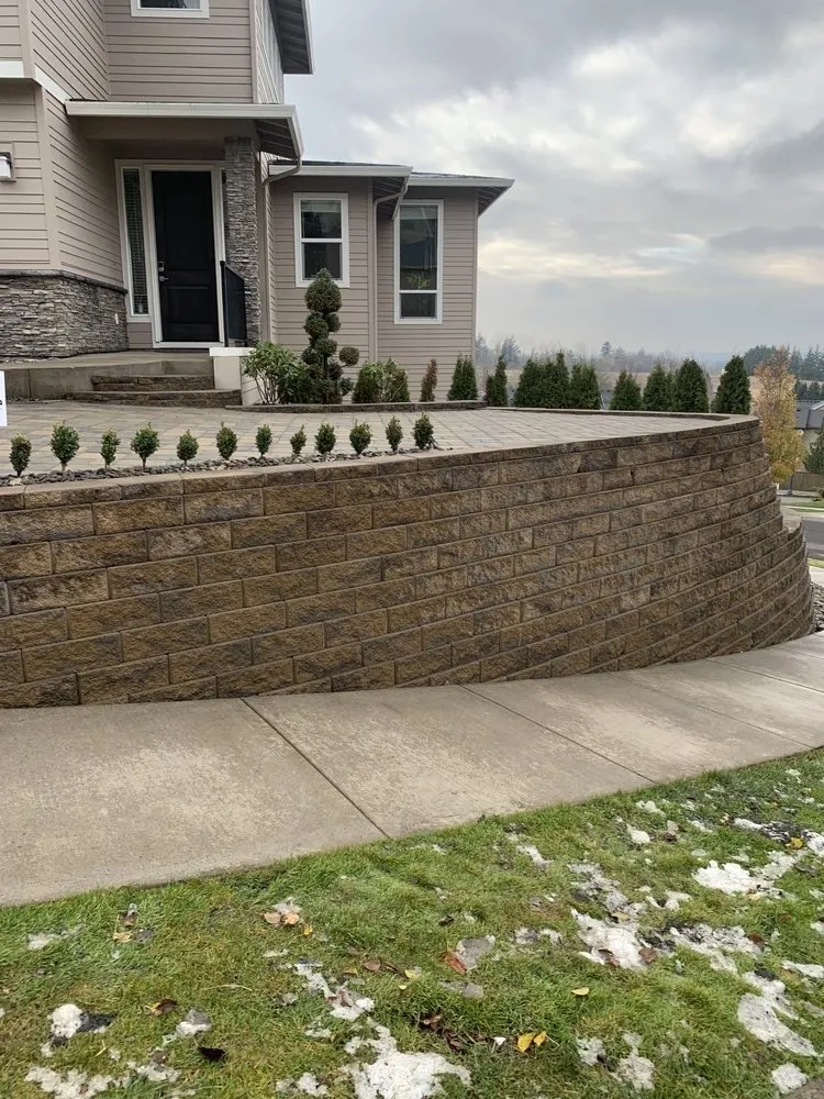 Custom lawn mowing service in Vancouver, WA by A&J Landscaping