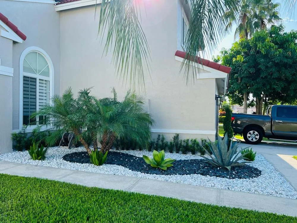 Expert garden landscaping near you in Davie, FL by AJ Lawn Masters Landscaping