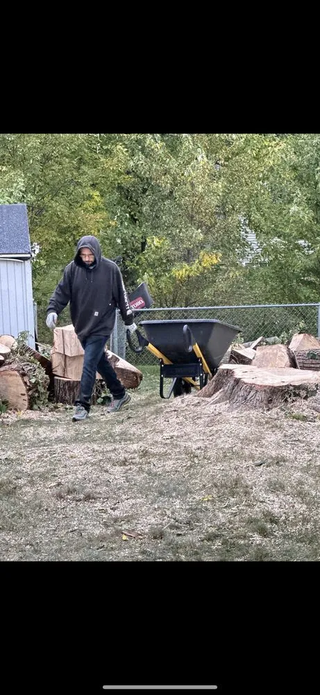 Top-rated landscaping services in Fort Wayne, IN by AJ Lawn Service