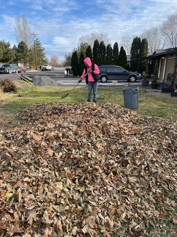 Affordable lawn care service experts serving Redmond, OR - A&J Lawncare