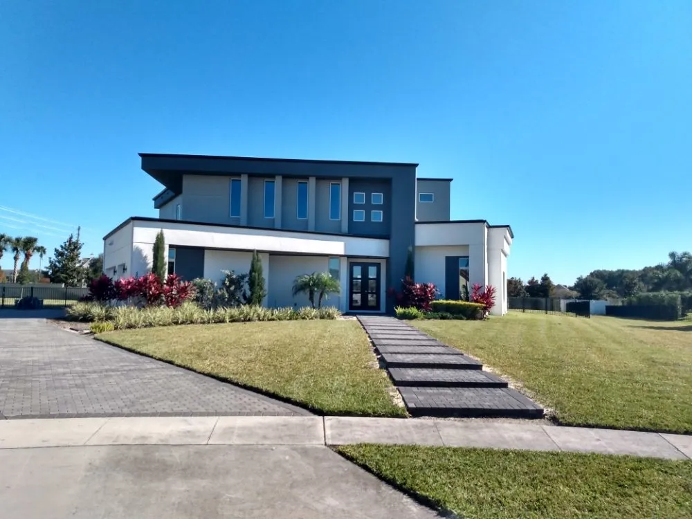 Reliable yard cleanup service in Kissimmee, FL by AJ Mowmaster