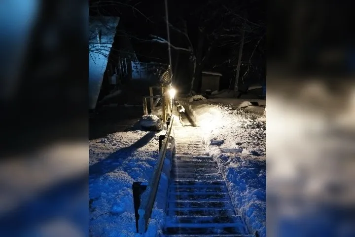 Custom yard maintenance for year-round maintenance in Madison Lake, MN by AJ Service