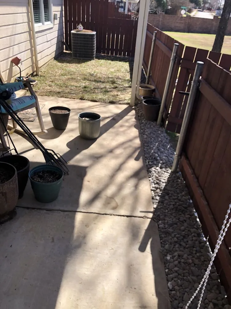 Custom outdoor landscaping in Pearland, TX - AJ Unlimited