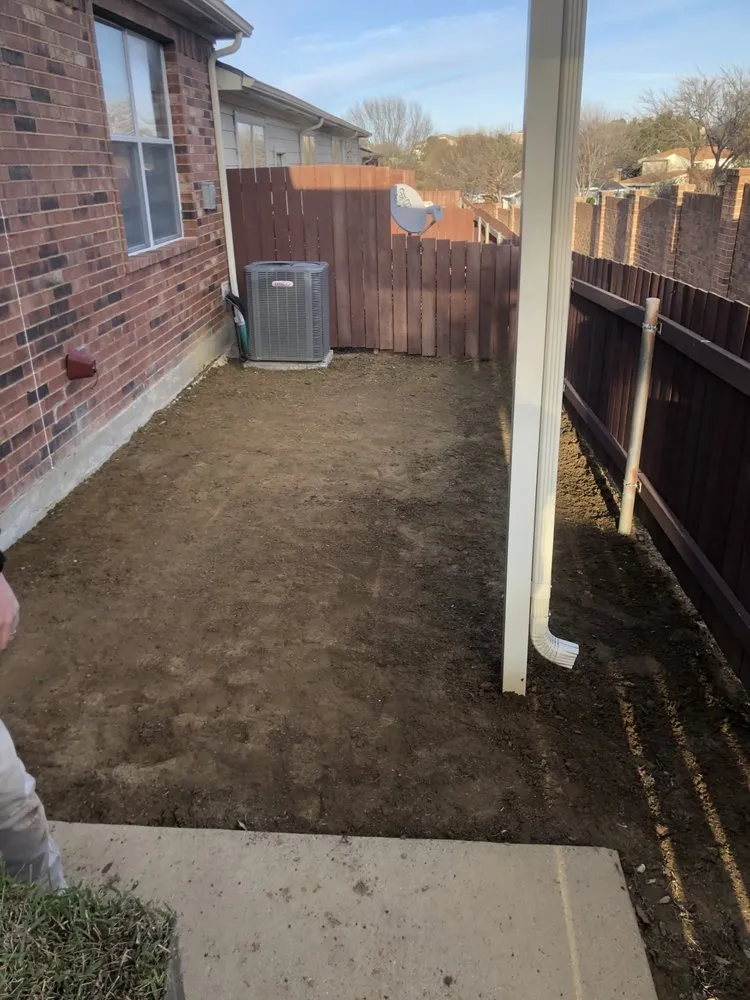 Affordable lawn mowing service for homes in Pearland, TX by AJ Unlimited