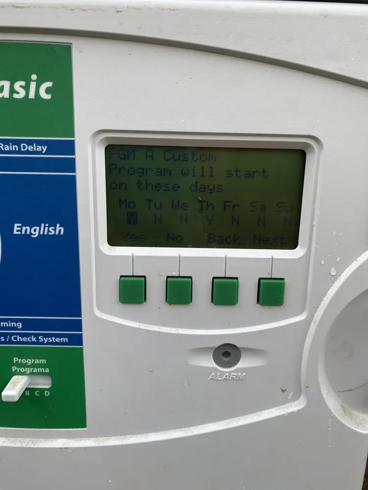 Expert landscape design for homes in Pearland, TX by AJ Unlimited