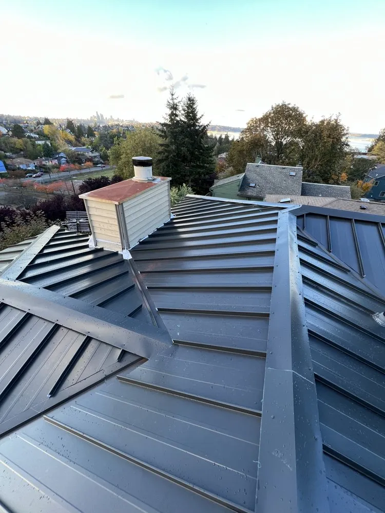 Custom outdoor landscaping in Lynnwood, WA by AJJ Morales Roofing