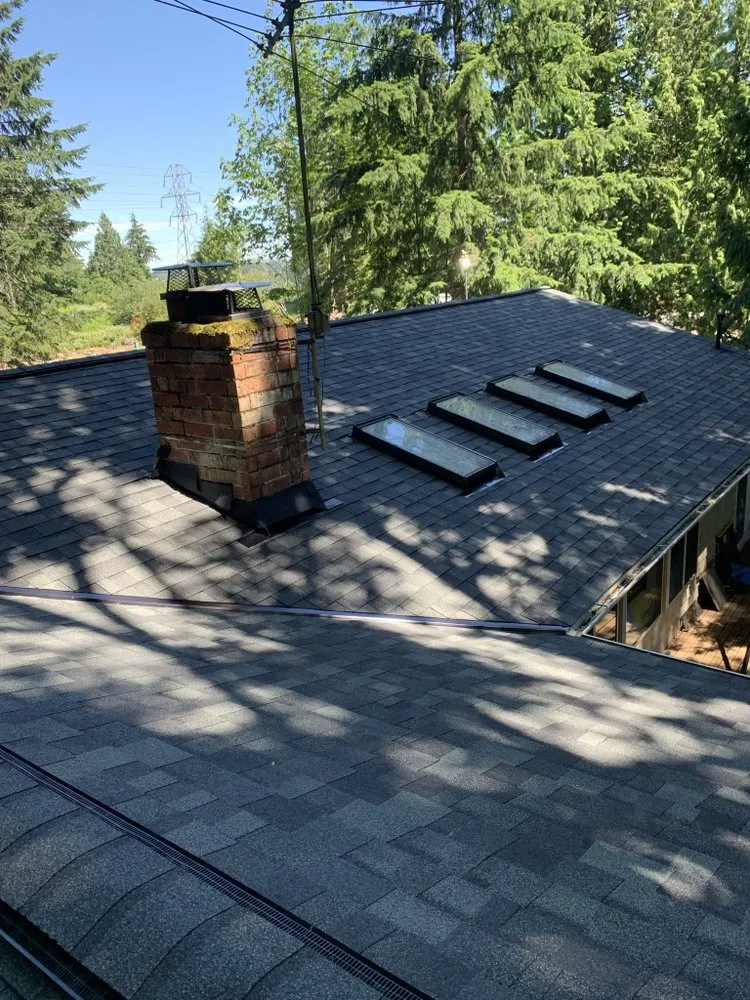 Custom lawn mowing service in Lynnwood, WA - AJJ Morales Roofing