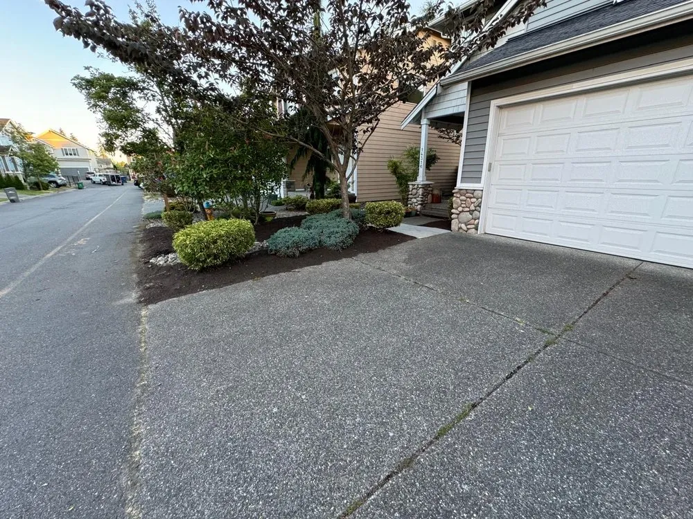 Top-rated landscape design in Lynnwood, WA by AJL Landscaping Services