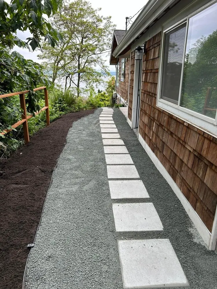 Top-rated landscaping services for year-round maintenance in Lynnwood, WA by AJL Landscaping Services