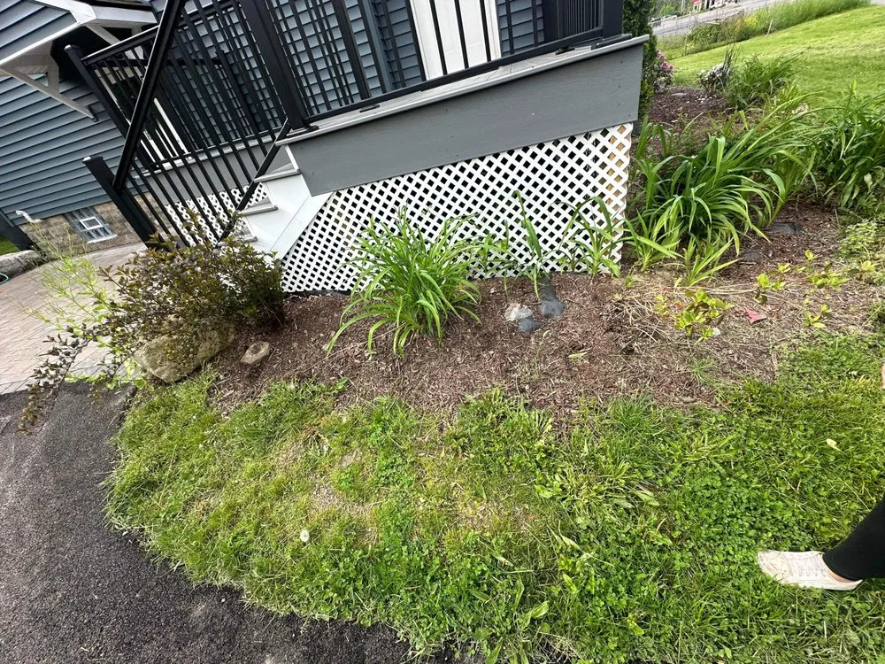 Top-rated lawn mowing service in Syracuse, NY - AJL Landscaping