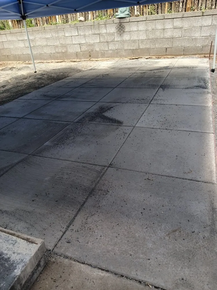 Professional yard maintenance experts serving Los Lunas, NM - AJR Landscape & Sprinklers