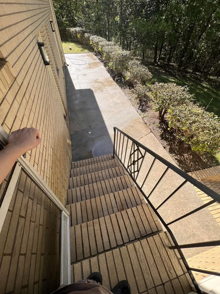 Local yard cleanup service in Augusta, GA - AJR’s Lawncare and Pressure Washing