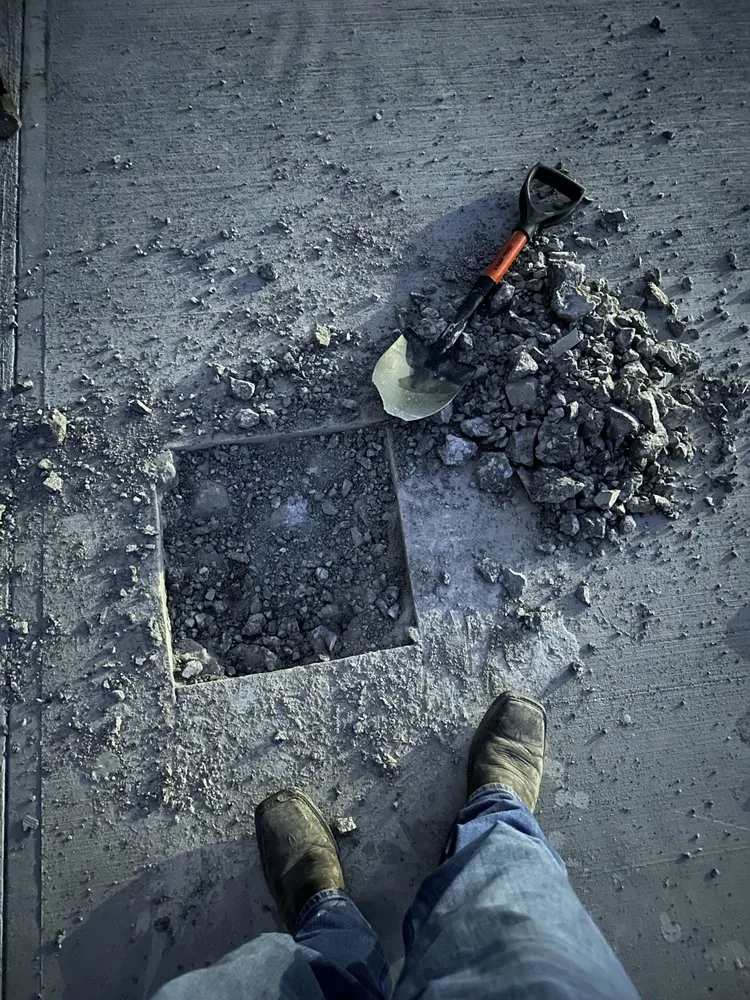 Affordable yard maintenance in Columbus, OH by Ajs Columbus handyman