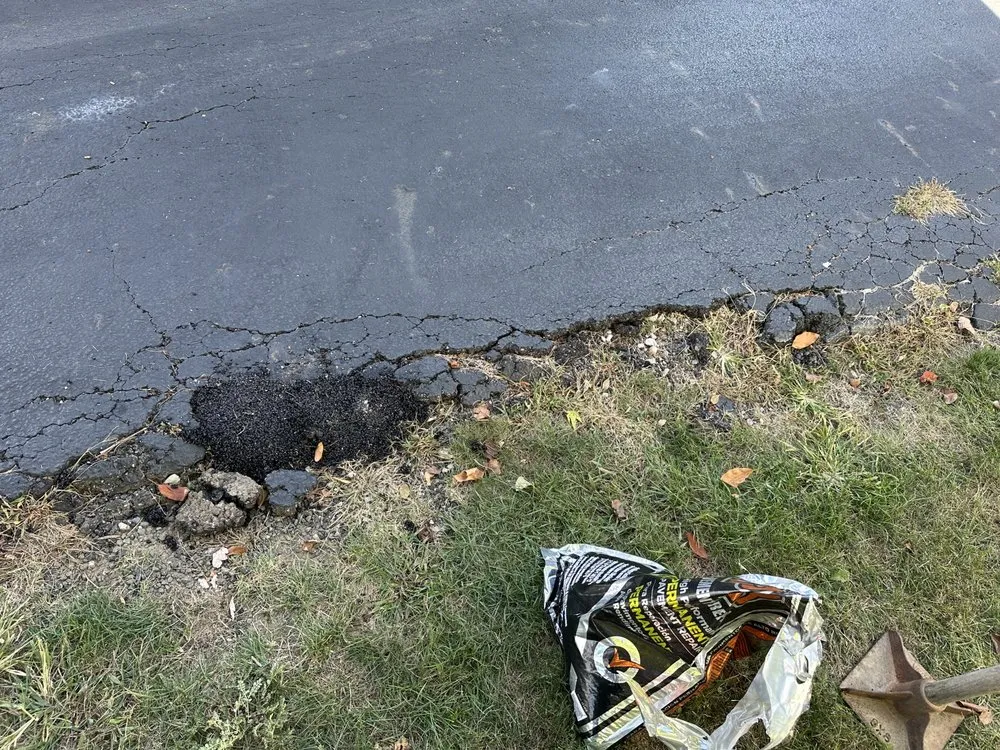 Expert outdoor landscaping with custom design in Columbus, OH by Ajs Columbus handyman