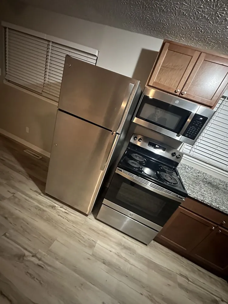 Local lawn care service in Columbus, OH by Ajs Columbus handyman