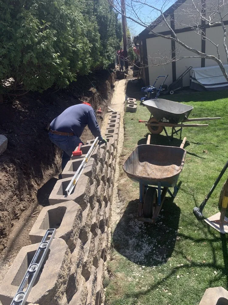 Affordable landscaping services experts serving Milwaukee, WI - A&J's Landscape