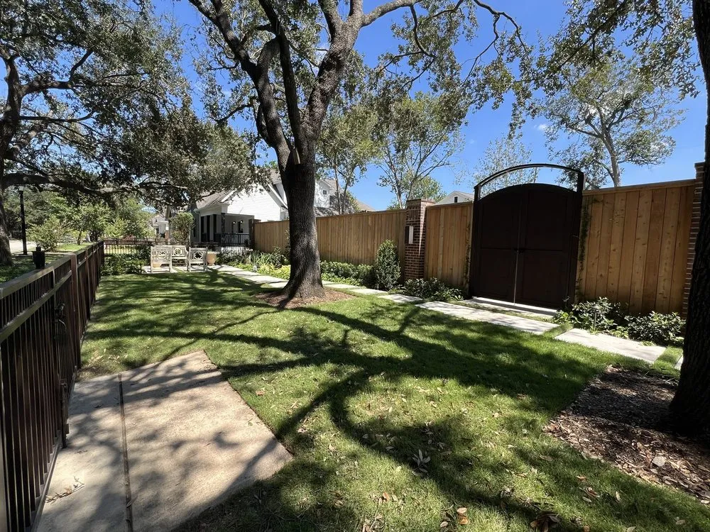 Expert outdoor landscaping in Houston, TX - AJ's Landscaping & Design, Inc